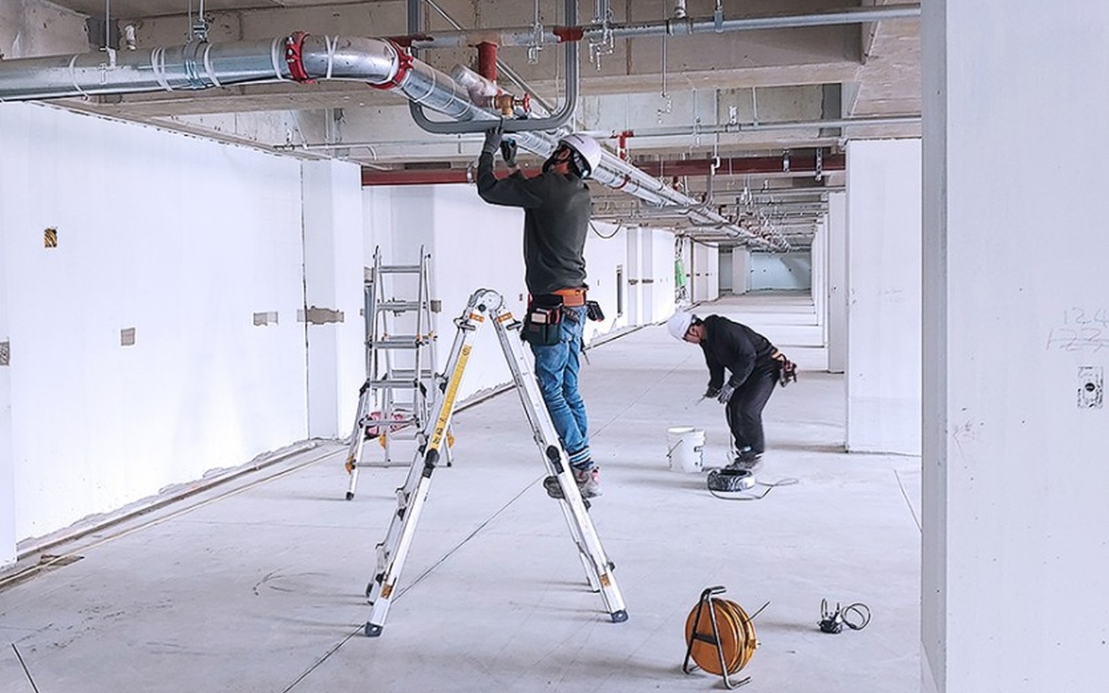 KCC Construction Residential Complex — Real-Time Safety Tower