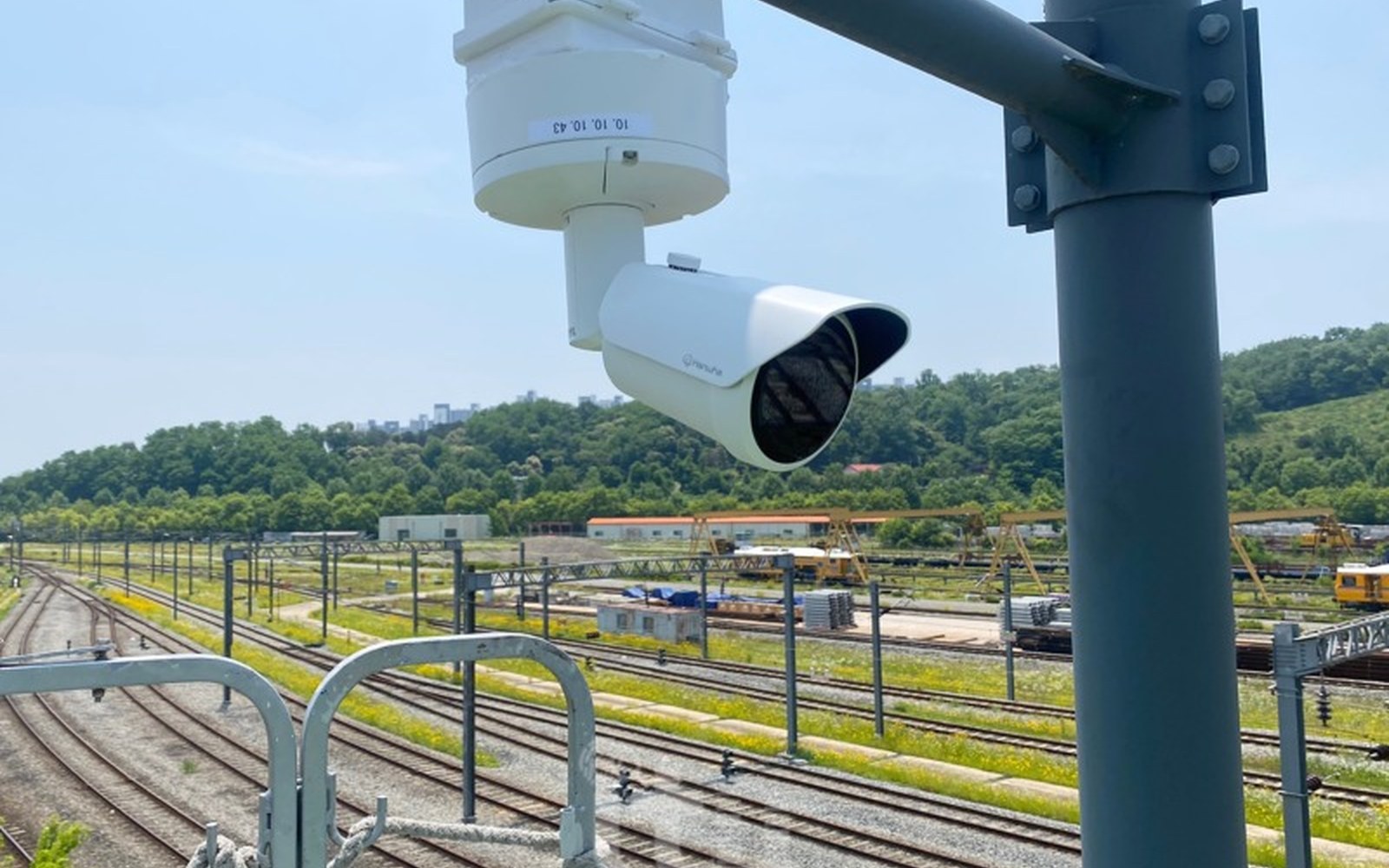 Sampyo Railway Test Track — Remote Worker Warning System